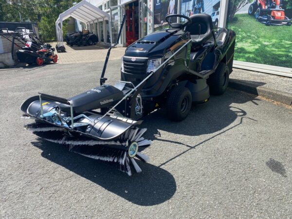 Black Edition Rasentraktor Pro 225/92 Twin H mit Kehrmaschine - Image 2