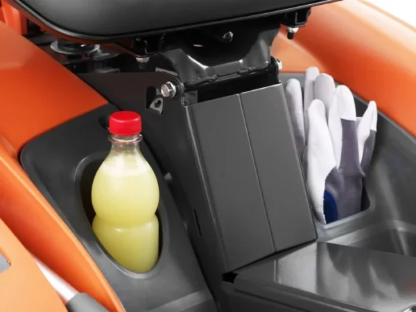 Husqvarna Rider R 216T AWD - Image 5