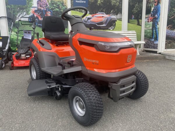 Husqvarna Rasentraktor TS 114 inkl. Winterpaket 110 - Image 9