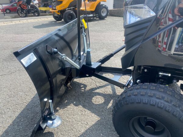 BLACK EDITION Rasentraktor PRO 228/108 Twin HS mit Winterpaket 120 Plus - Image 17