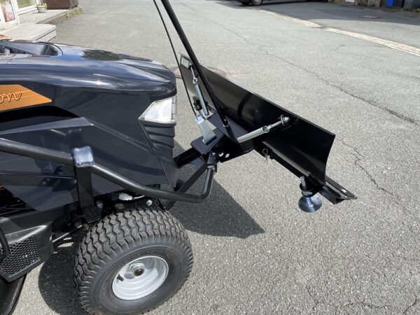 Black Edition Stiga Rasentraktor Pro 155/98 SD mit Winterpaket - Image 8