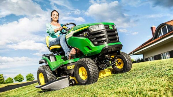 JOHN DEERE Rasentraktor X127 - Image 3