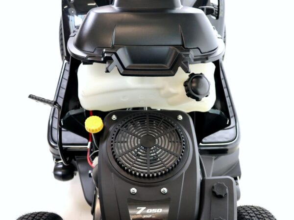 Black Edition® Rasentraktor PRO 155/84 – Winterpaket 110 Plus - Image 10